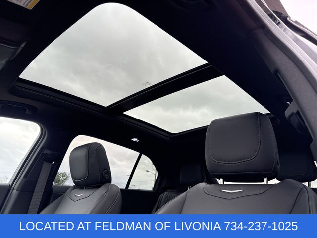 Vehicle image 18 of 34