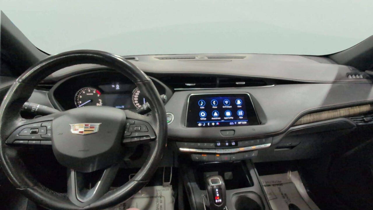 Vehicle image 15 of 40