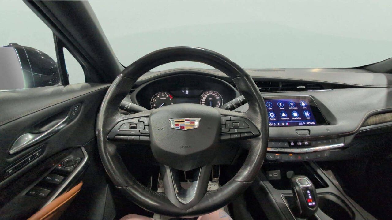 Vehicle image 16 of 40