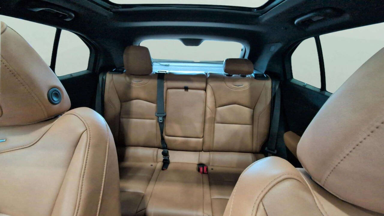 Vehicle image 12 of 40