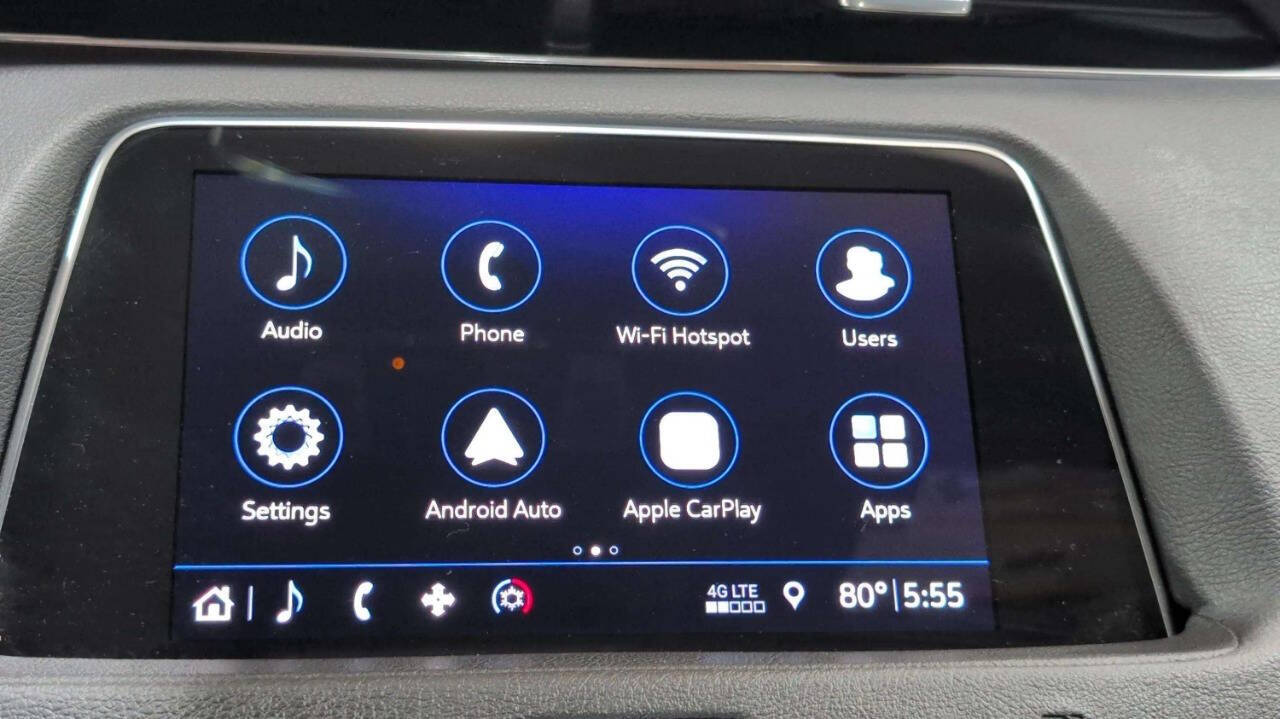 Vehicle image 31 of 40