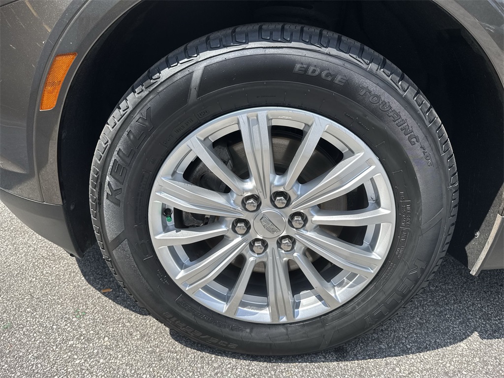 Vehicle image 10 of 35