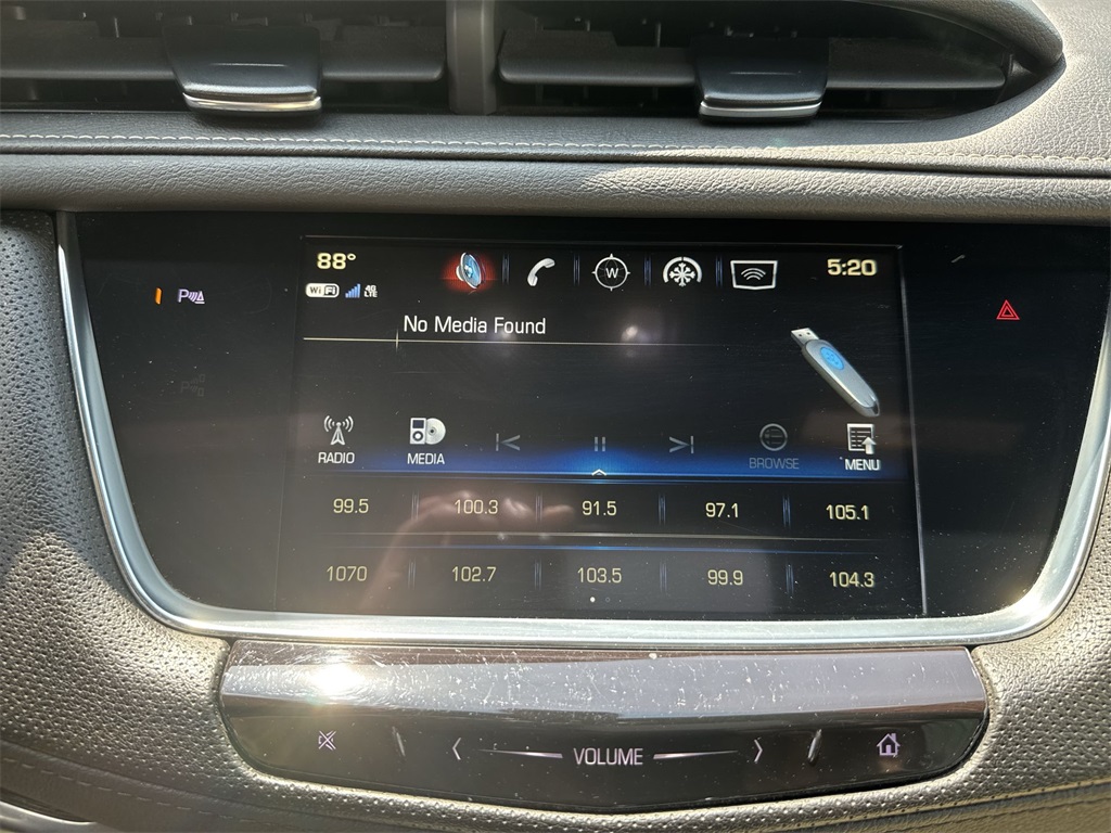 Vehicle image 20 of 35