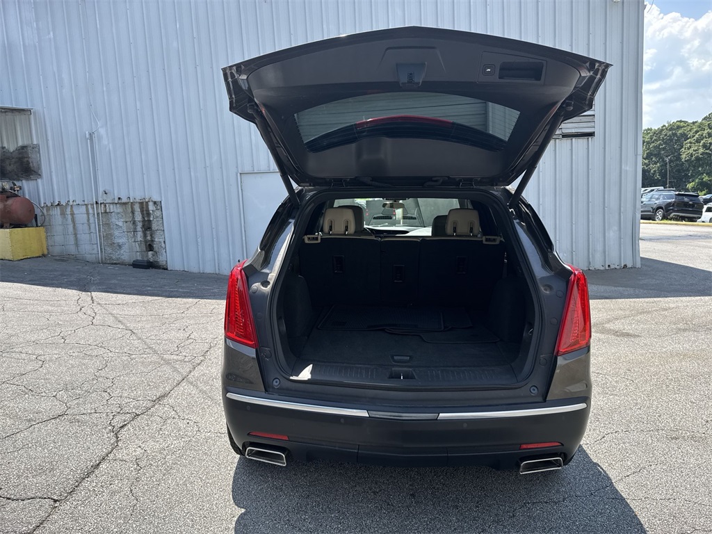 Vehicle image 11 of 35
