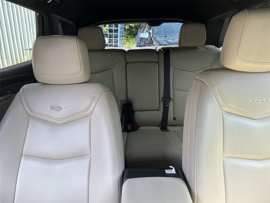 Vehicle image 12 of 35