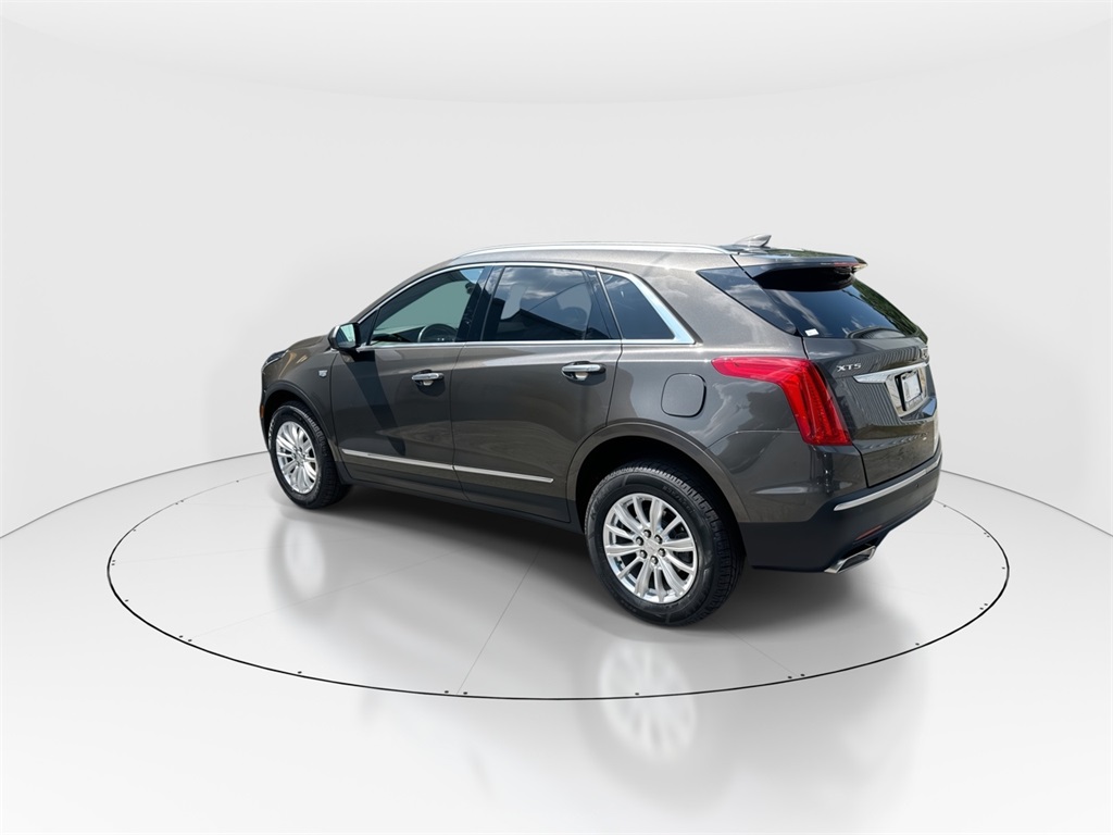 Vehicle image 8 of 35