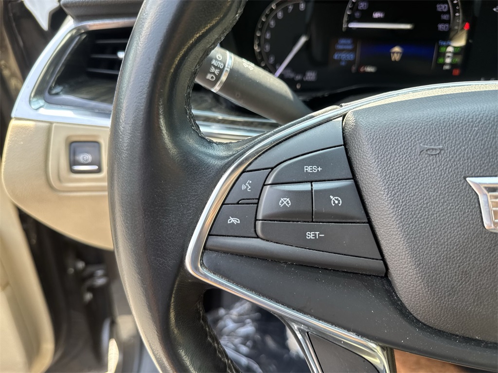 Vehicle image 28 of 35
