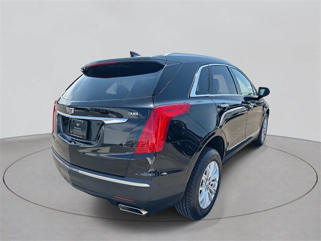 Vehicle image 5 of 44
