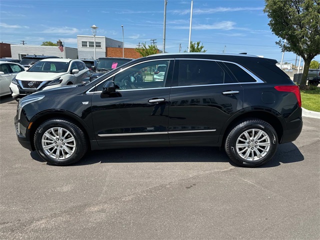 Vehicle image 8 of 44