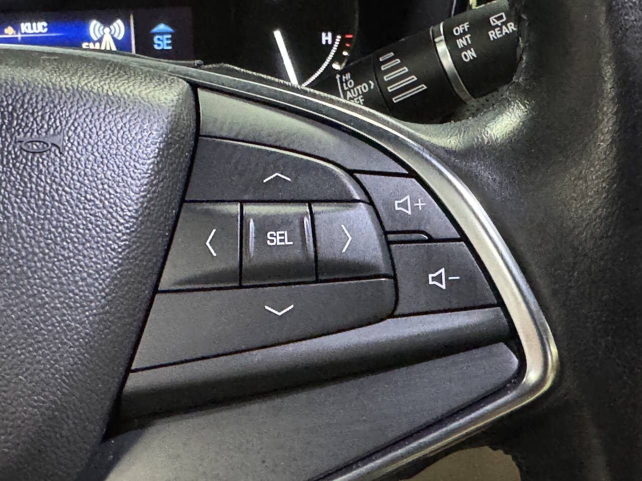 Vehicle image 29 of 59