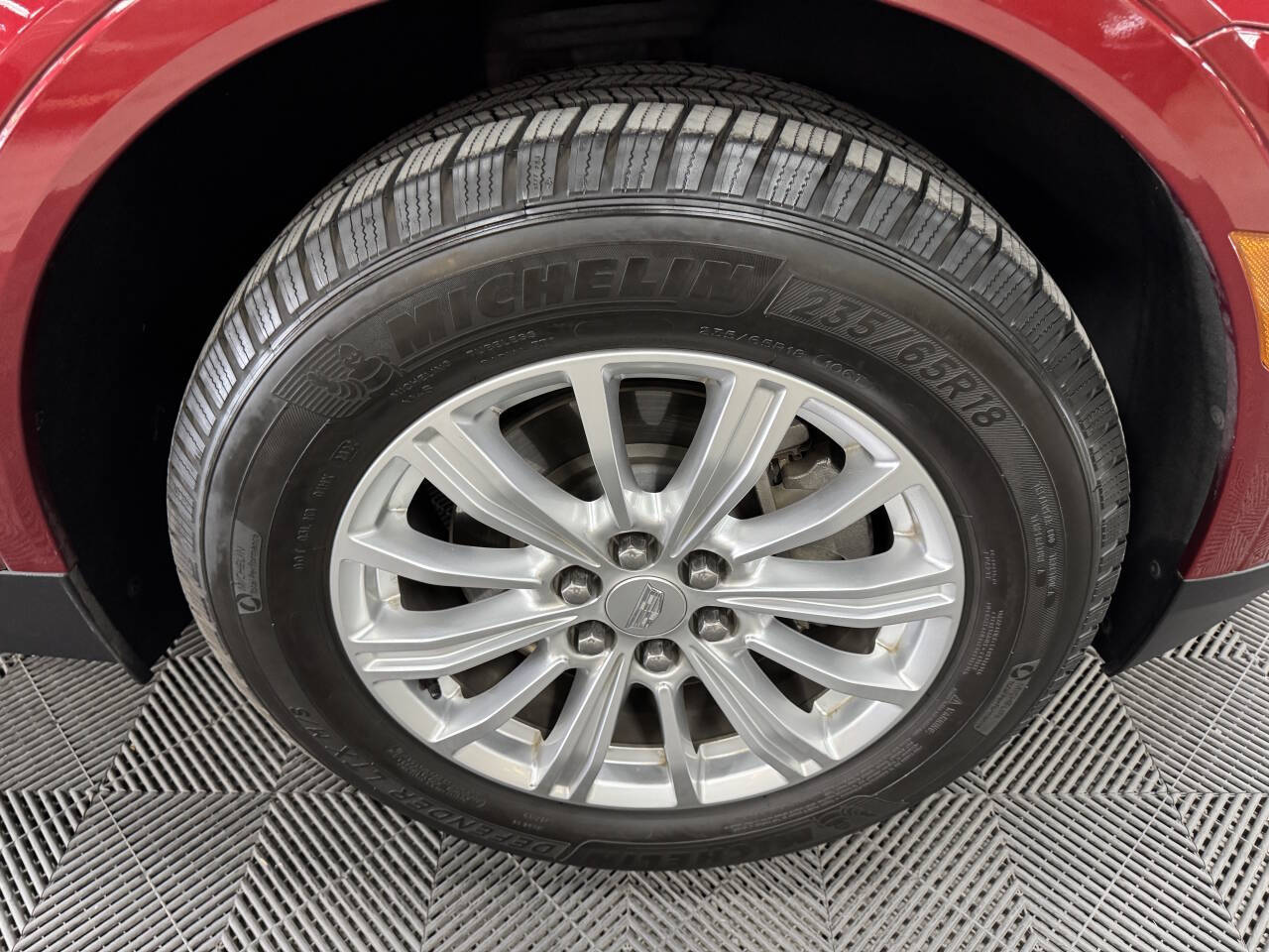Vehicle image 21 of 59