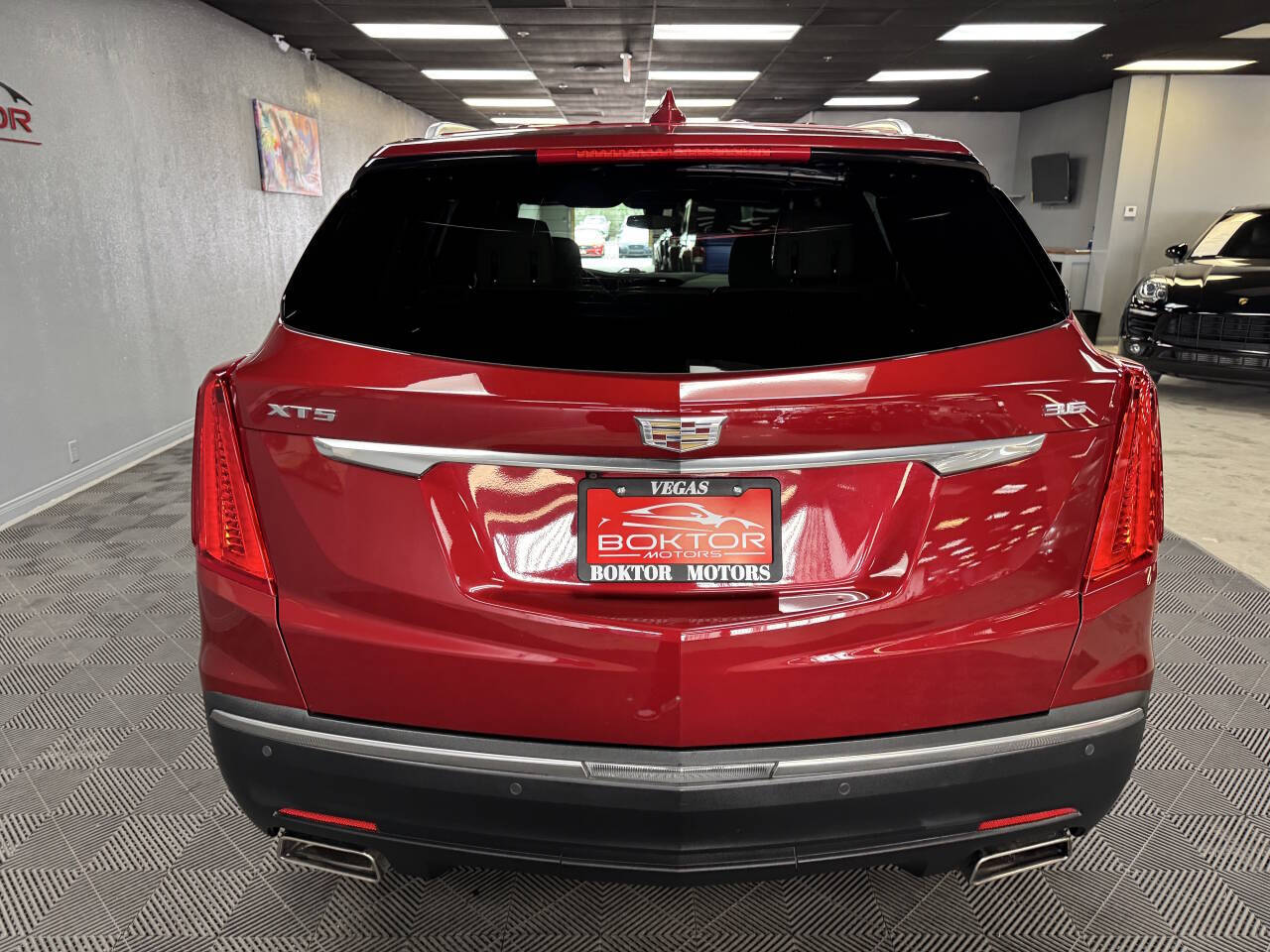 Vehicle image 17 of 59