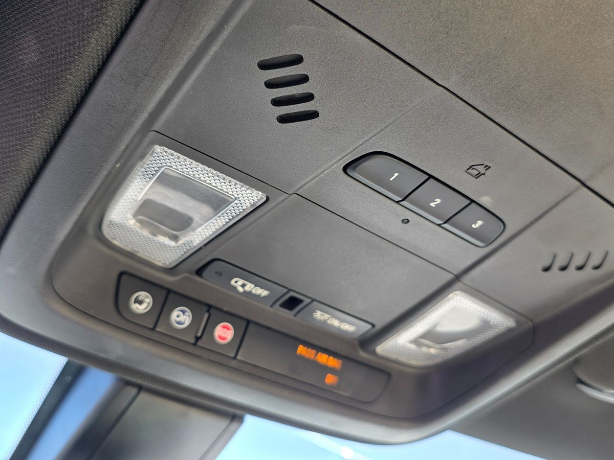 Vehicle image 44 of 49