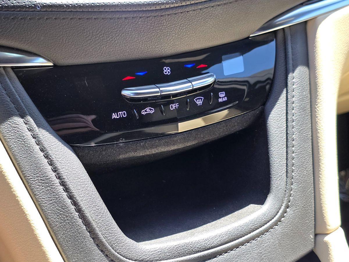Vehicle image 39 of 49