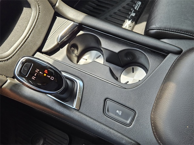 Vehicle image 21 of 31