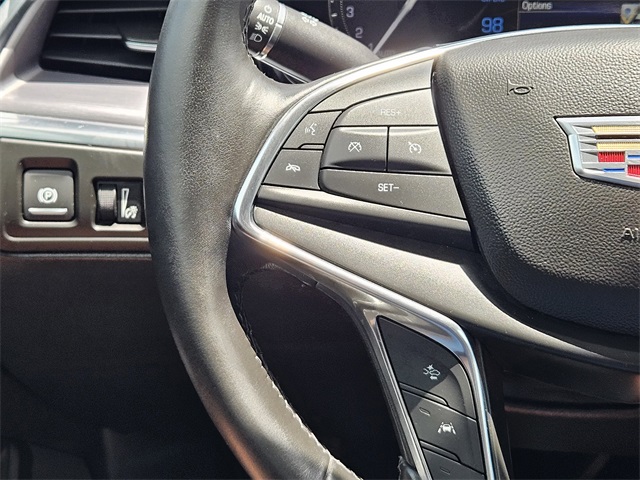 Vehicle image 17 of 31