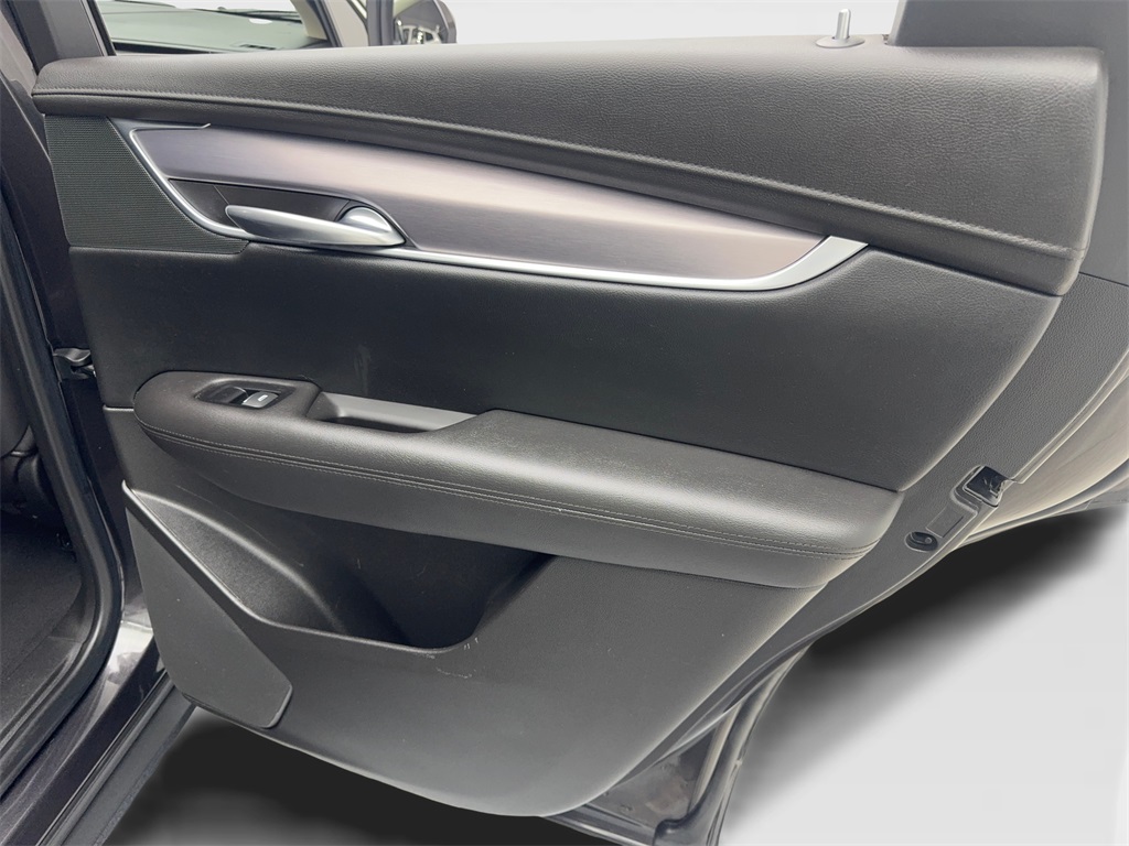 Vehicle image 42 of 90