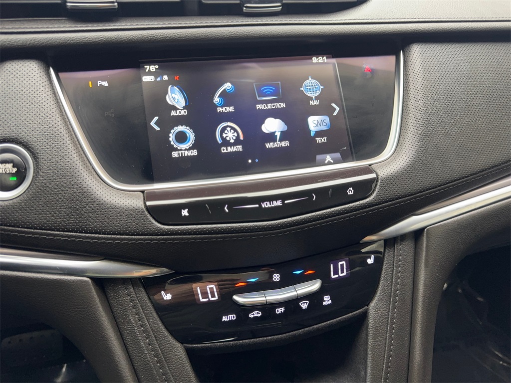 Vehicle image 59 of 90