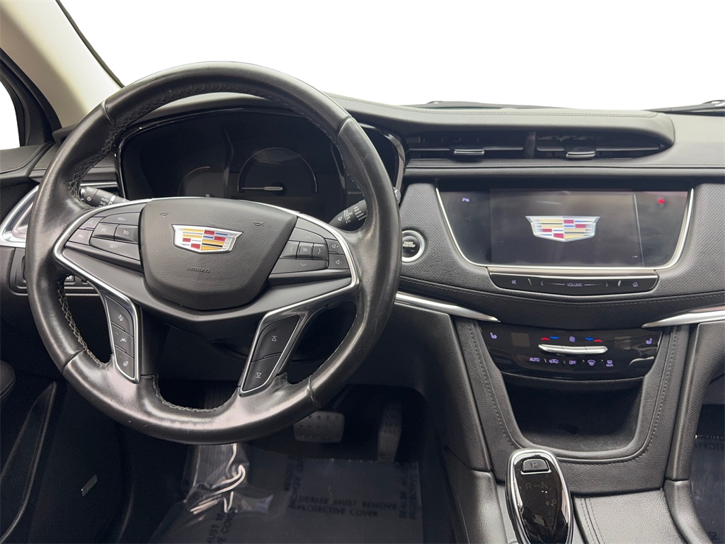 Vehicle image 51 of 90