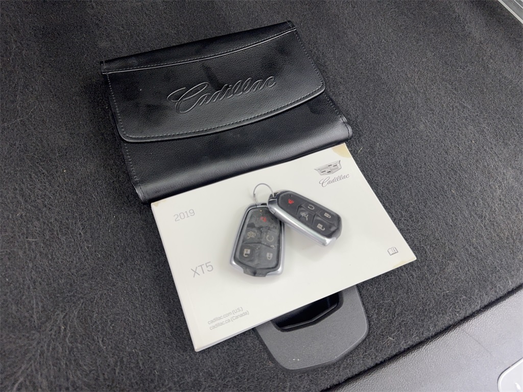 Vehicle image 81 of 90