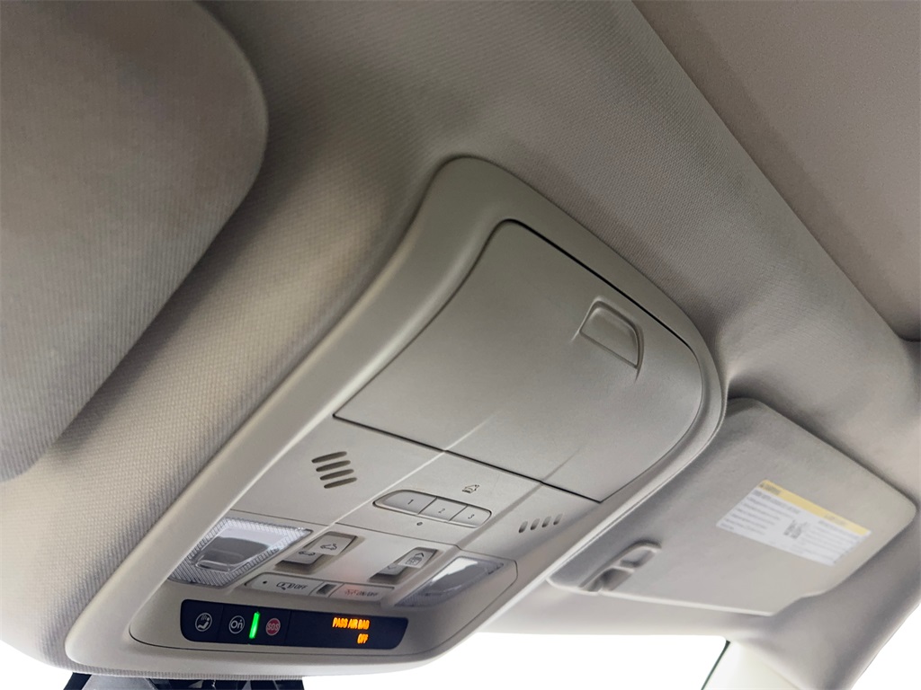 Vehicle image 72 of 90