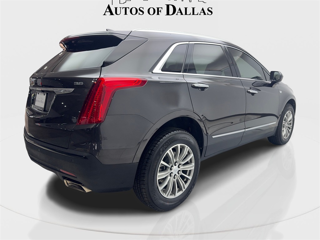 Vehicle image 10 of 90