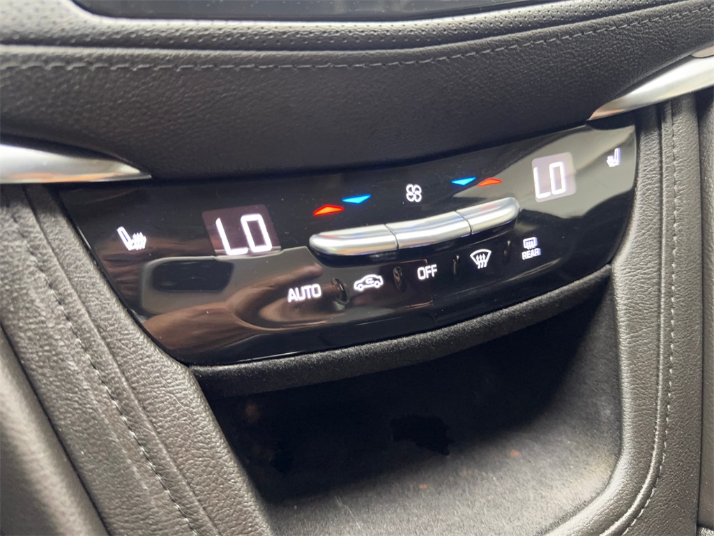 Vehicle image 64 of 90