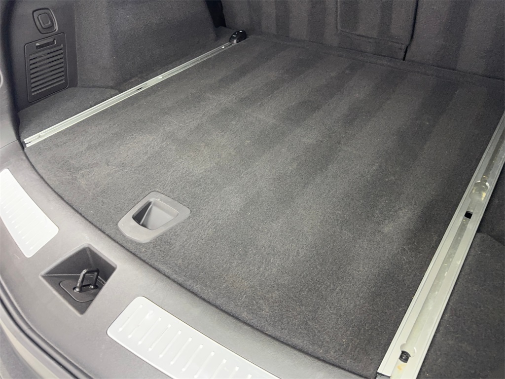 Vehicle image 78 of 90