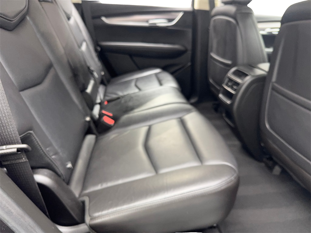 Vehicle image 39 of 90