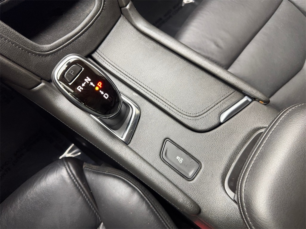Vehicle image 65 of 90