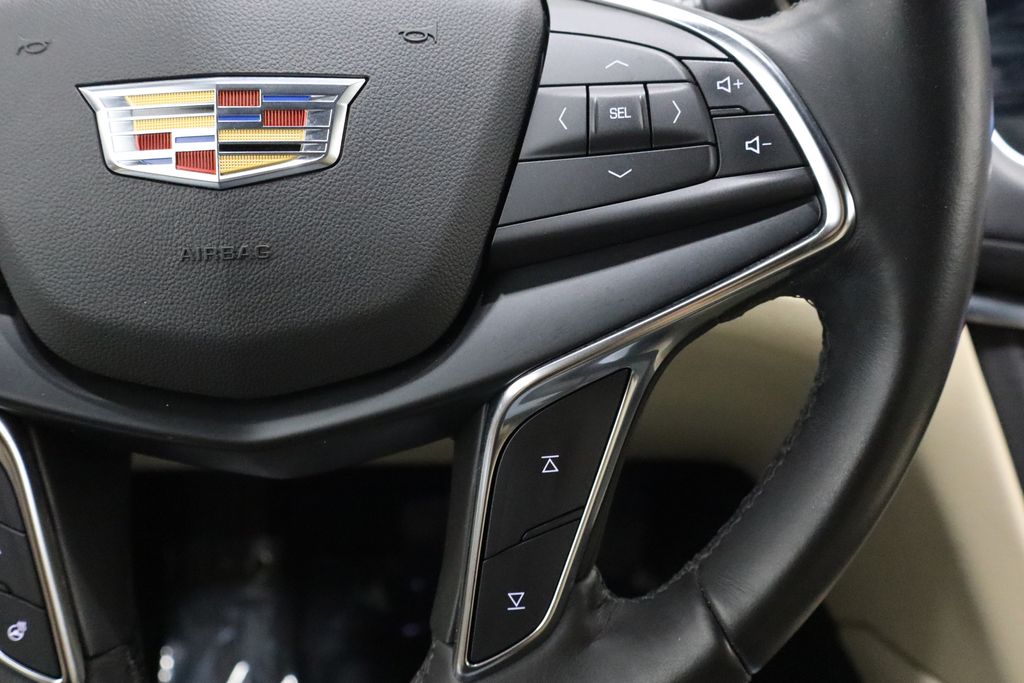 Vehicle image 24 of 44