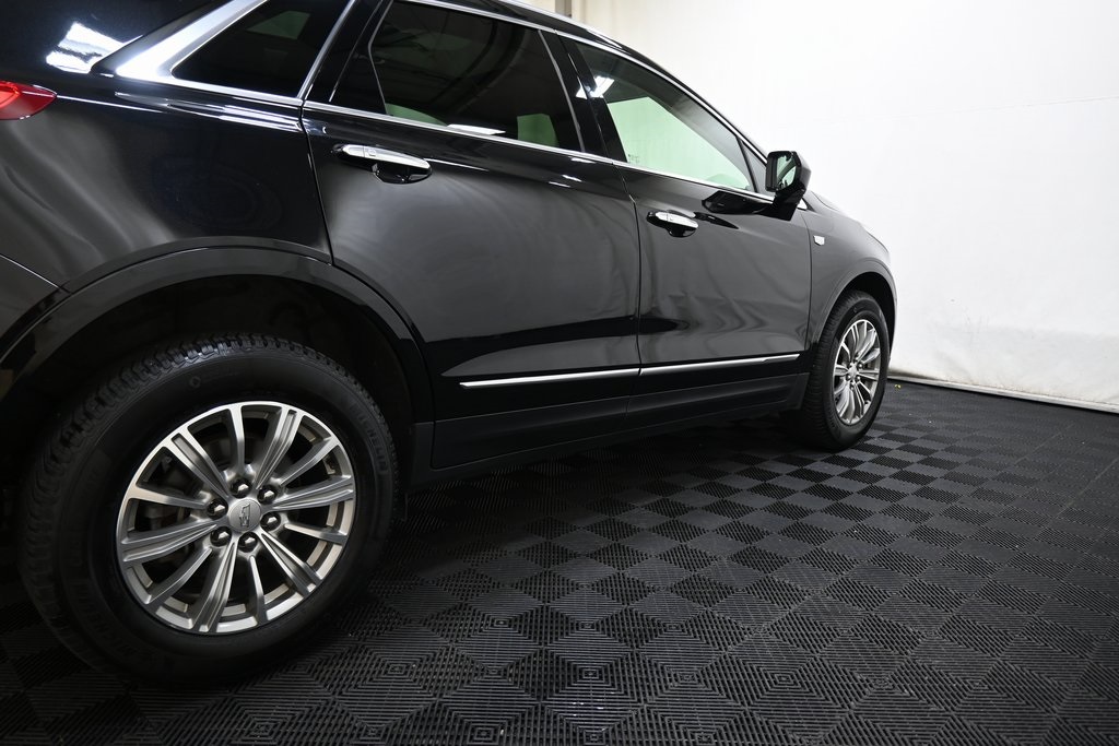 Vehicle image 5 of 47