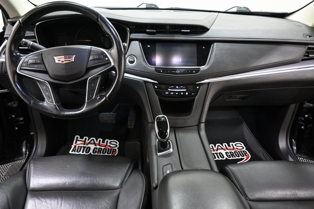 Vehicle image 11 of 47
