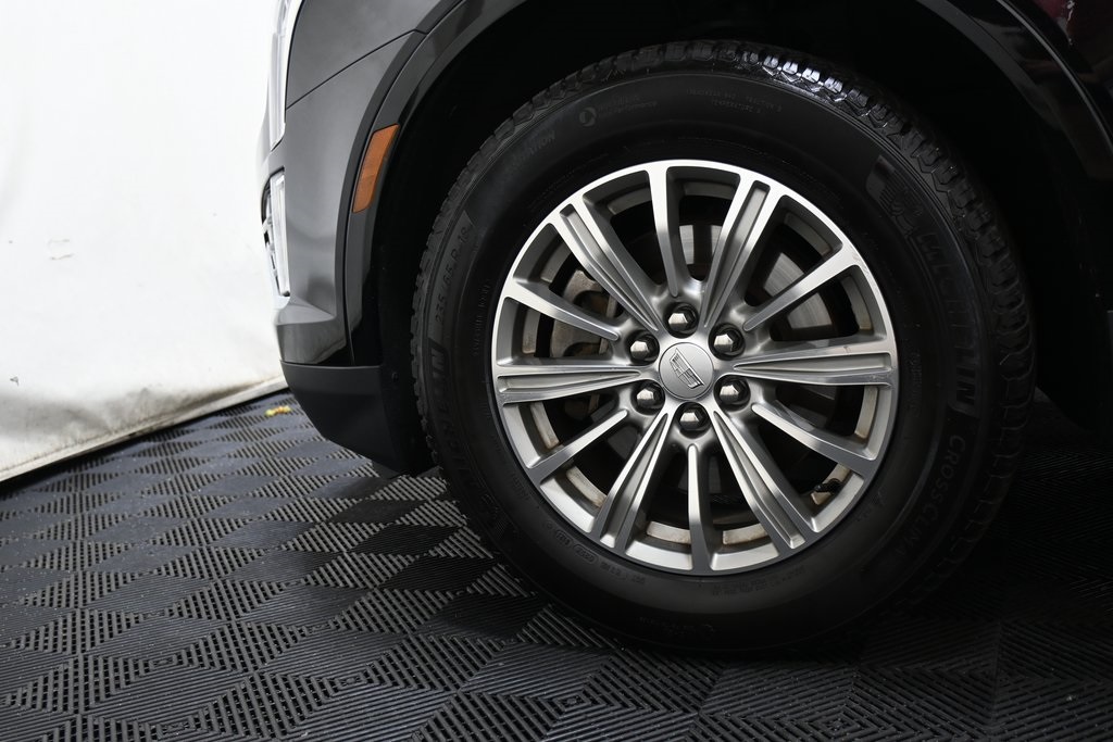 Vehicle image 40 of 47