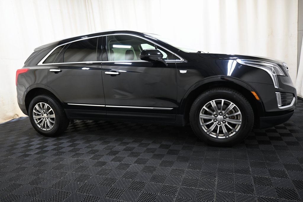 Vehicle image 4 of 47