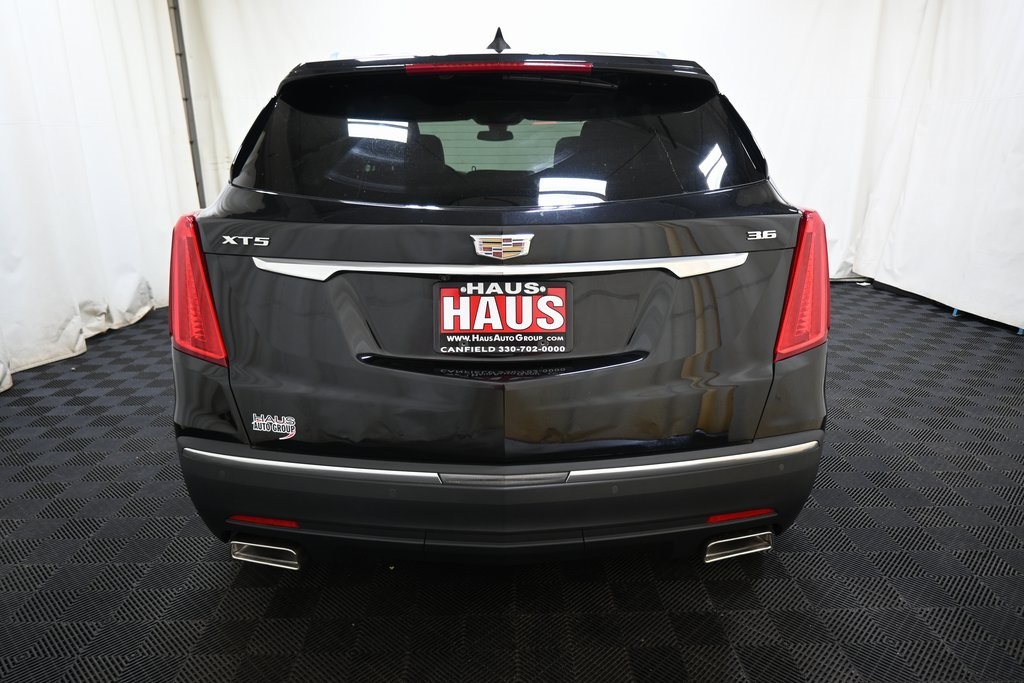 Vehicle image 6 of 47