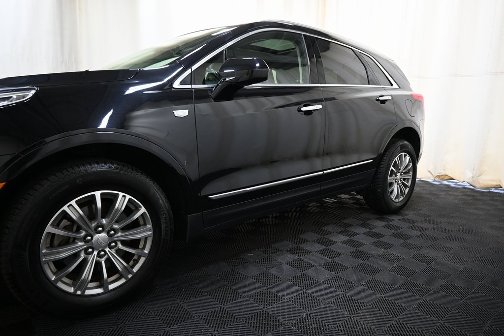 Vehicle image 3 of 47