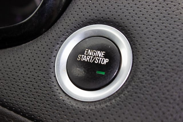 Vehicle image 23 of 31