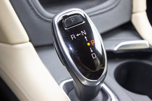 Vehicle image 25 of 31
