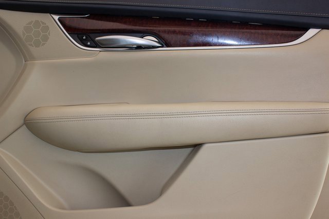 Vehicle image 18 of 31