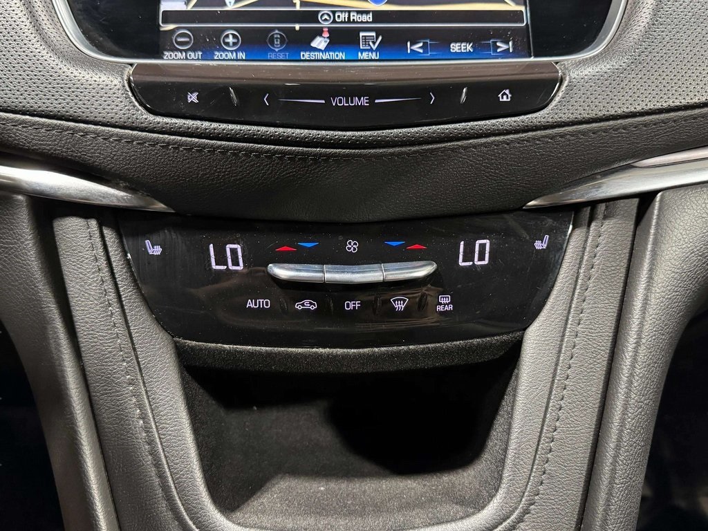 Vehicle image 33 of 35