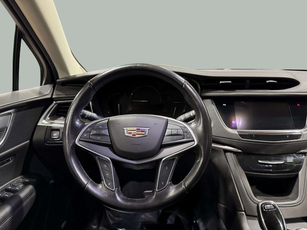 Vehicle image 20 of 35