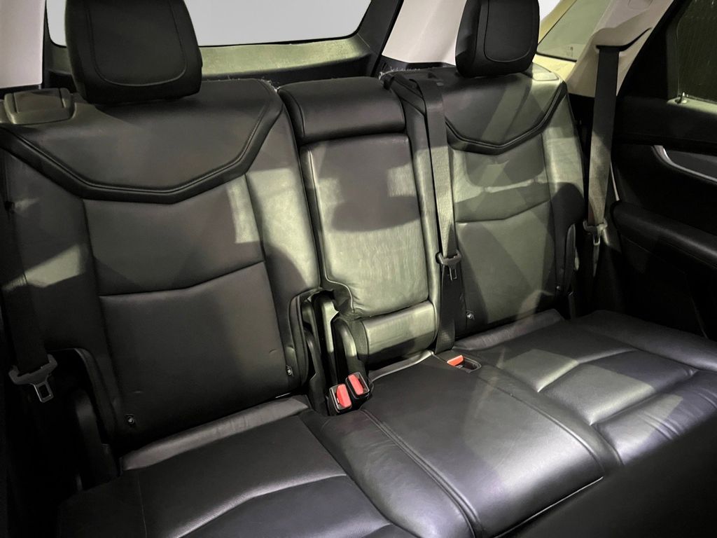 2019 Cadillac XT5 Luxury Image 15 of 44