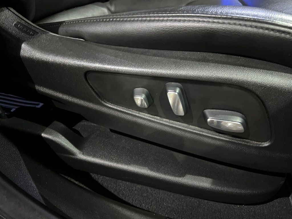 2019 Cadillac XT5 Luxury Image 37 of 44