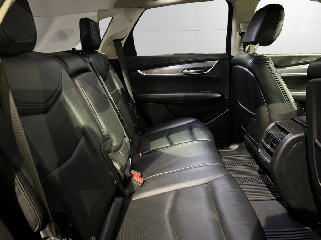 2019 Cadillac XT5 Luxury Image 14 of 44