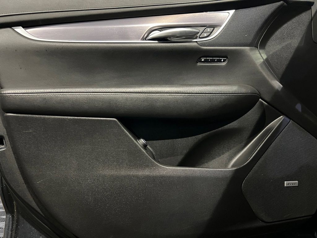 2019 Cadillac XT5 Luxury Image 28 of 44