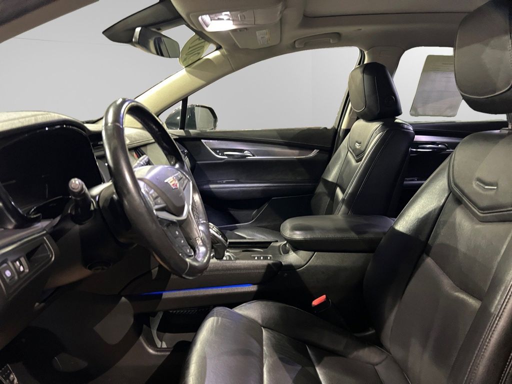 2019 Cadillac XT5 Luxury Image 18 of 44