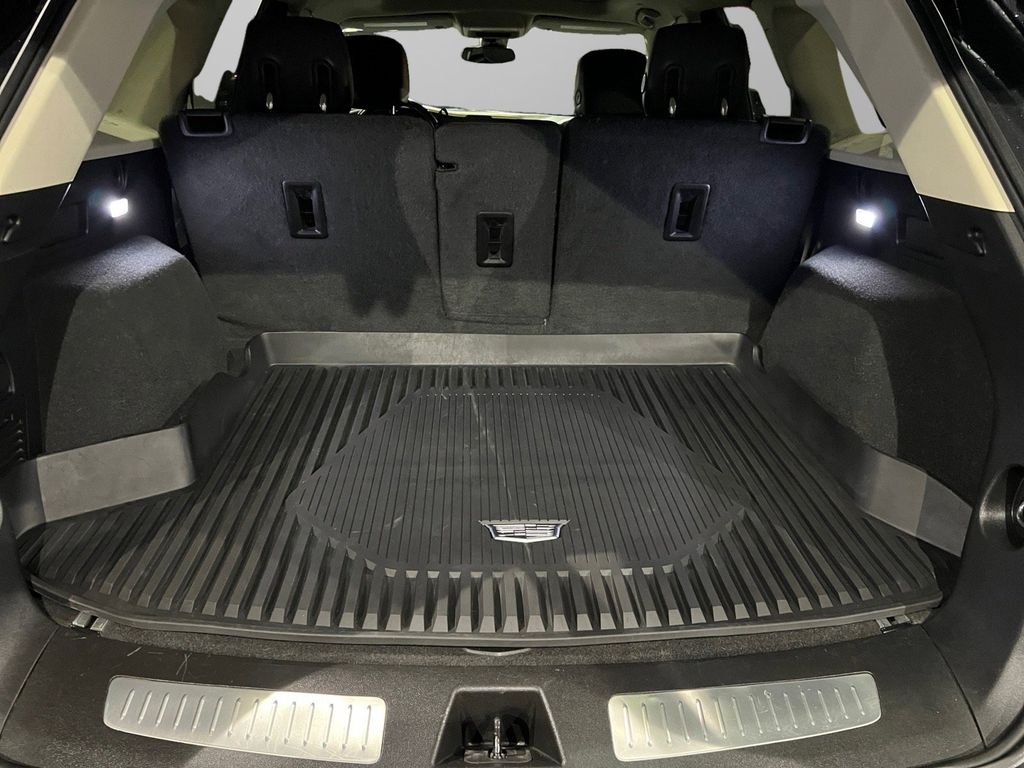 2019 Cadillac XT5 Luxury Image 12 of 44