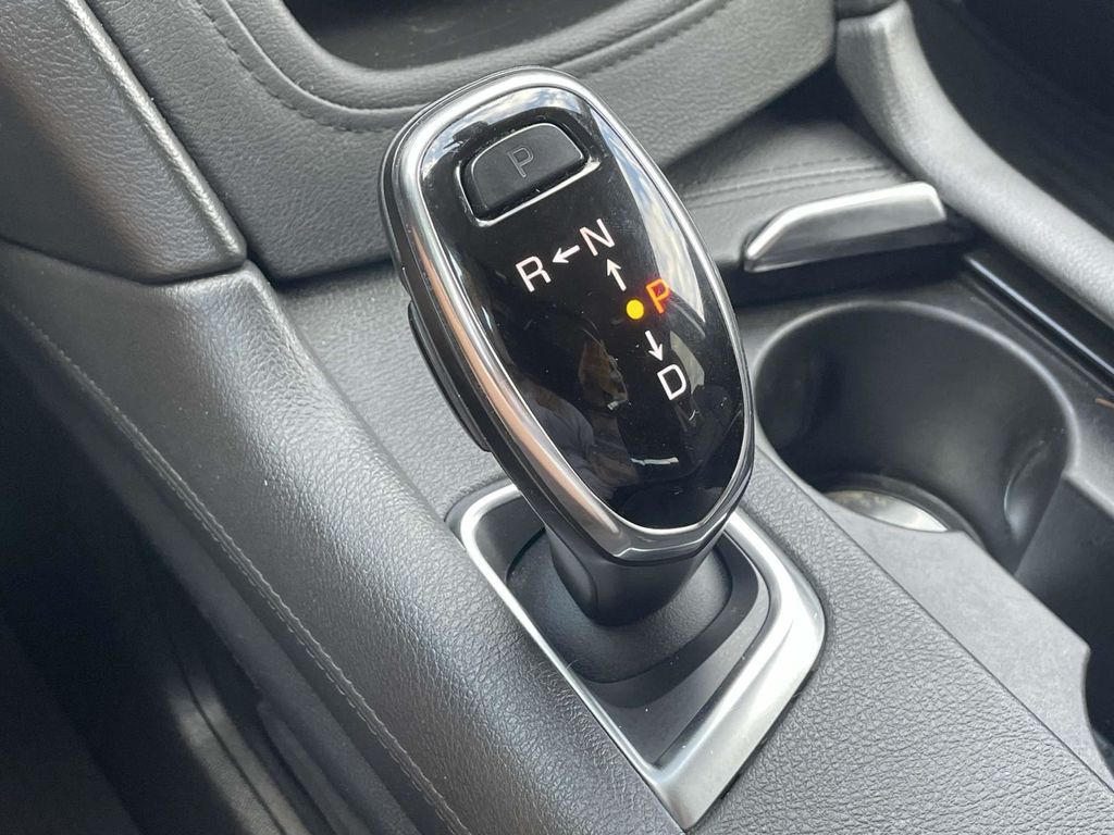 Vehicle image 42 of 45