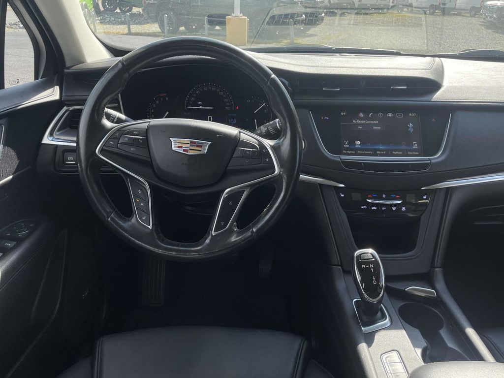 Vehicle image 22 of 45